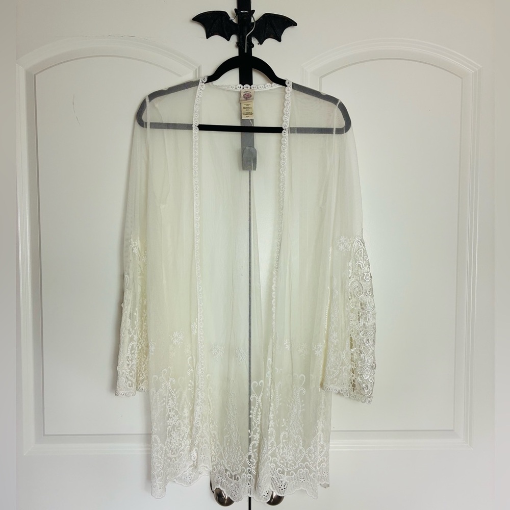 In Bloom by Jonquil Bohemian Cream Kimono with Lace accents Feminine, Elegant L - Picture 1 of 9